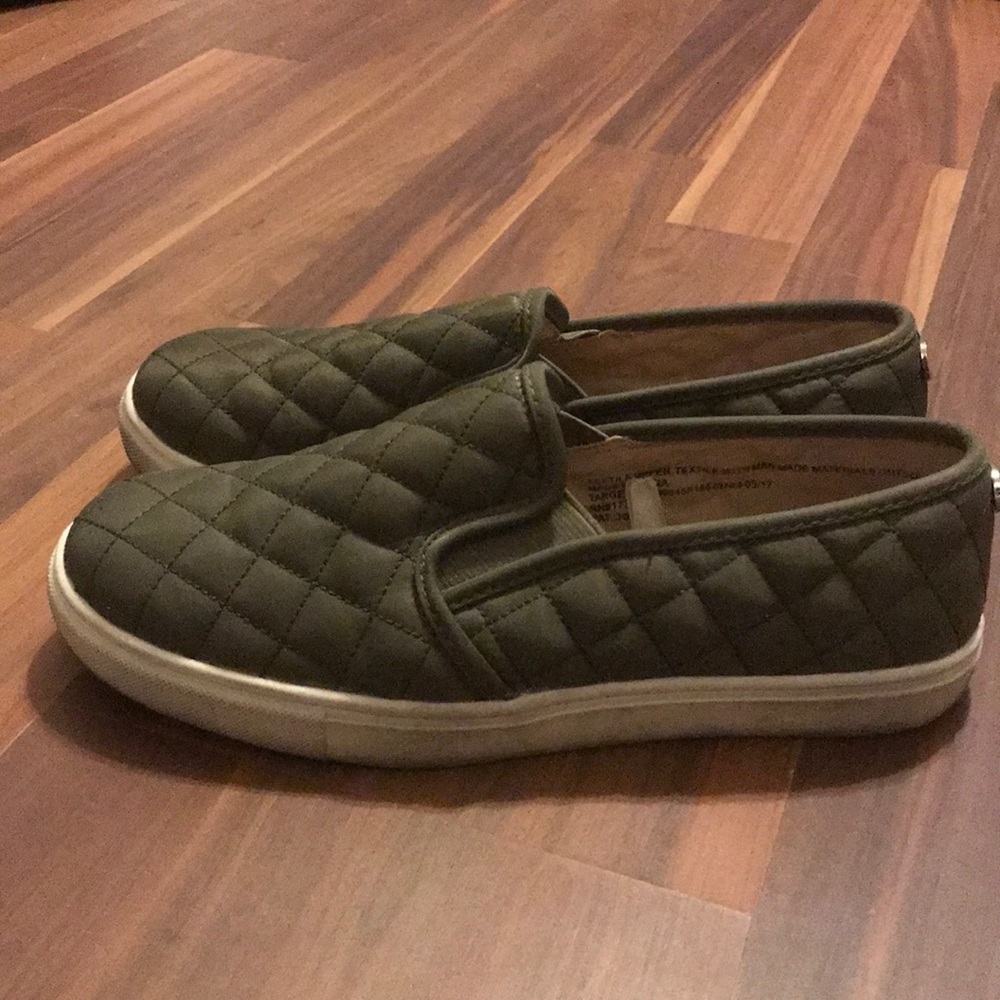 Army green, quilted slip on shoes